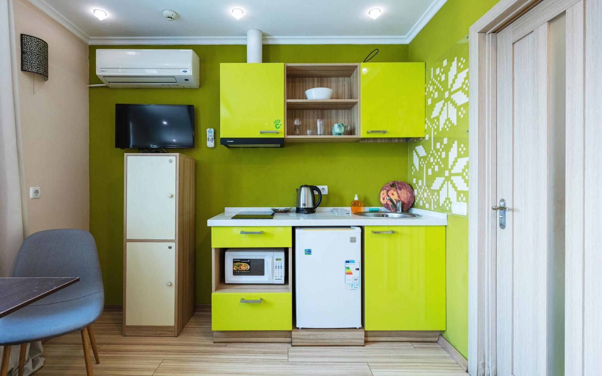 Guest House "Vladimirskaya 42" Kiev Luaran gambar
