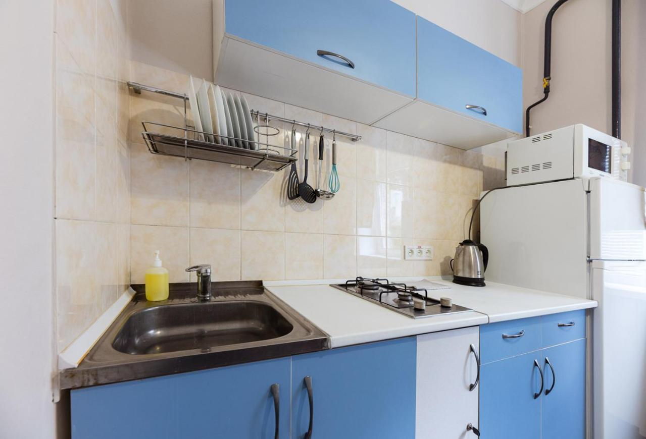 Guest House "Vladimirskaya 42" Kiev Luaran gambar